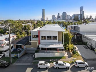 6/3 Atlantic Avenue Mermaid Beach QLD 4218 - Image 2