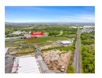 WHOLE OF PROPERTY/5 Barton Court Parkhurst QLD 4702 - Image 1