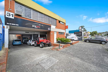 31 Winbourne Road Brookvale NSW 2100 - Image 2