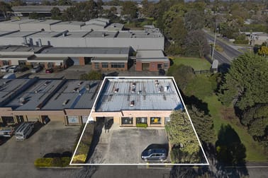 8/15 Stud Road, Bayswater VIC 3153 - Image 2