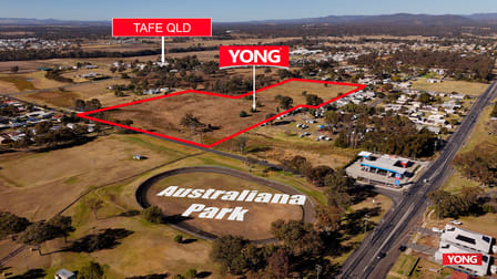 11 Carmody St (124 Cleary St) Warwick QLD 4370 - Image 3
