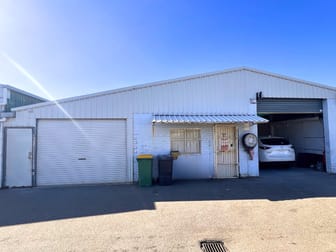 2/15 Alloa Road Maddington WA 6109 - Image 1