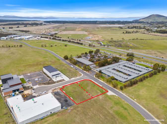 Click to view all images 1 & 3 Lockheed Place Cambridge TAS 7170 - Image 2