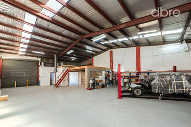 7/11 Bell Grove Braeside VIC 3195 - Image 2