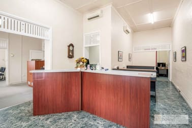 Click to view all images 68 Grafton Street Warwick QLD 4370 - Image 2