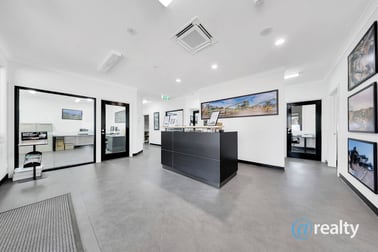 Click to view all images 21-27 Coonooer Street Golden Square VIC 3555 - Image 3