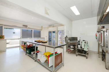 18 ALLEN STREET South Townsville QLD 4810 - Image 3