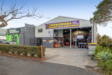 Click to view all images 132a Campbell Street Toowoomba City QLD 4350 - Image 2