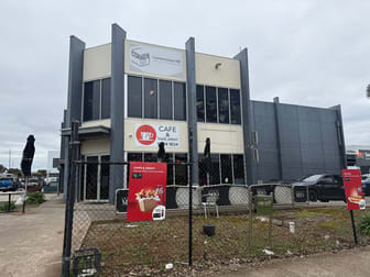 Click to view all images 2/86 East Derrimut Crescent Derrimut VIC 3026 - Image 2