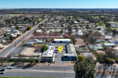 230/232 Renmark Avenue Renmark SA 5341 - Image 1