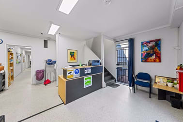 1/60 Caswell Street East Brisbane QLD 4169 - Image 3