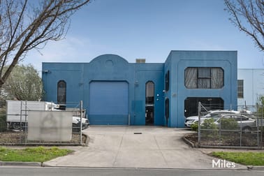 14 Pelmet Crescent Thomastown VIC 3074 - Image 1