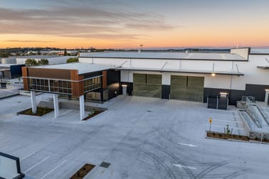 Click to view all images 2676 Ipswich Road Darra QLD 4076 - Image 2