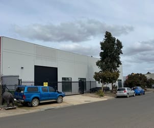 Click to view all images 5 Glenville Drive Melton VIC 3337 - Image 2