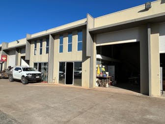 10 and 11/3 Southern Cross Circuit Urangan QLD 4655 - Image 1
