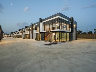 Click to view all images 158 Canterbury Road Bayswater North VIC 3153 - Image 2