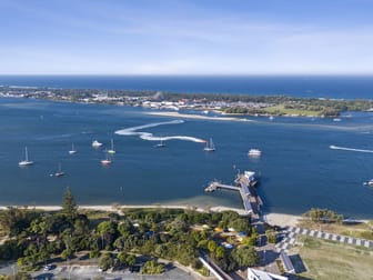 Click to view all images 13 Nerang Street Southport QLD 4215 - Image 3