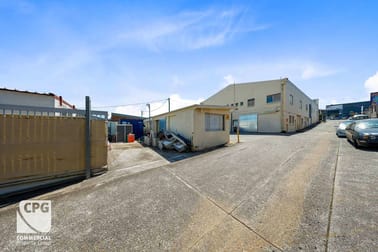 Click to view all images Units 4 & 5/11 Stanley Street Peakhurst NSW 2210 - Image 3