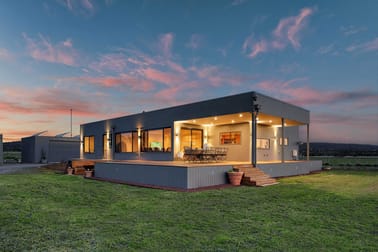 Click to view all images 32 Blackney Road The Gurdies VIC 3984 - Image 2