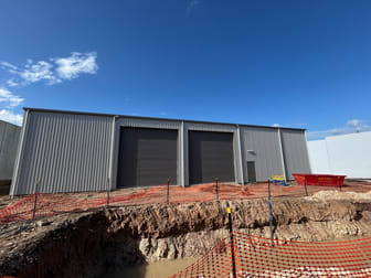 Click to view all images 44 Southern Cross Circuit Urangan QLD 4655 - Image 2