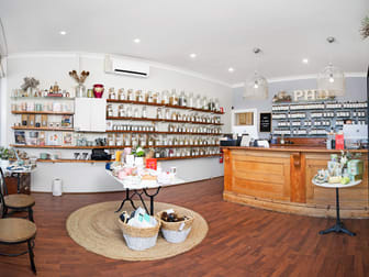 1/84 Main Street Mornington VIC 3931 - Image 3