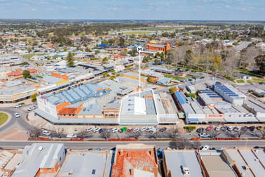 Click to view all images 98-102 Pine Avenue Leeton NSW 2705 - Image 1