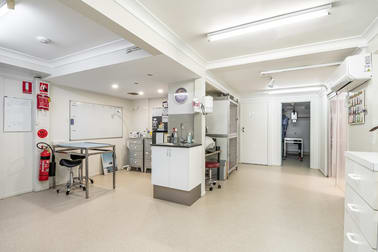 Click to view all images 10 Treelands Drive Yamba NSW 2464 - Image 3