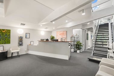 Click to view all images 137 Canterbury Road Toorak VIC 3142 - Image 3