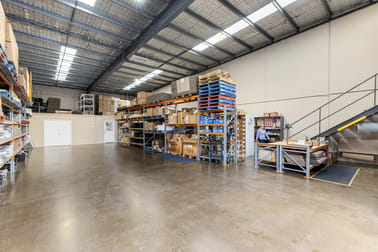 Unit 2, 21-25 Redland Drive Mitcham VIC 3132 - Image 3