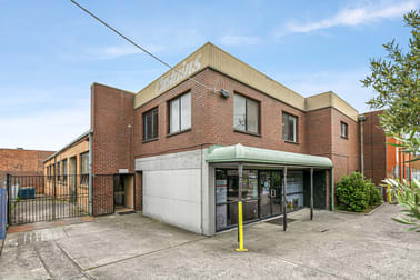 Click to view all images 19 Aylward Avenue Thomastown VIC 3074 - Image 1