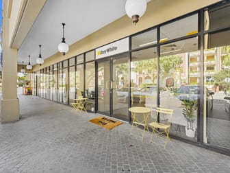 Click to view all images 3029 The Boulevard Carrara QLD 4211 - Image 2