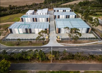 Click to view all images 2/260 Marine Parade Hastings VIC 3915 - Image 2