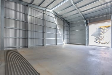 Click to view all images Units 22, 23 & 24/12 Industrial Close Tamworth NSW 2340 - Image 2