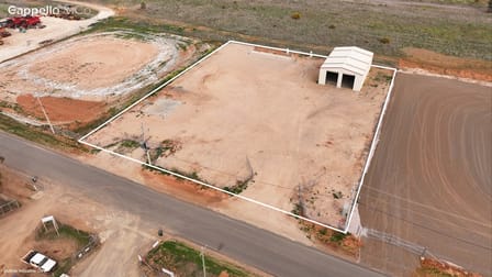 Click to view all images 43-47 Collins Street Hillston NSW 2675 - Image 3