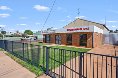 184 Dugan Stree Kalgoorlie WA 6430 - Image 2