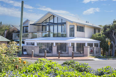 Click to view all images 2/6 Dawson Drive Yallingup WA 6282 - Image 1