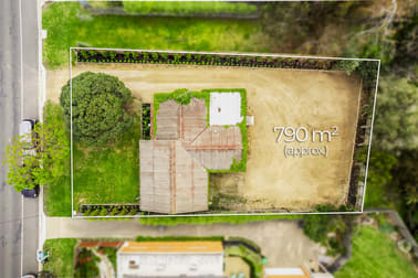 Click to view all images 119 Tanti Avenue Mornington VIC 3931 - Image 3