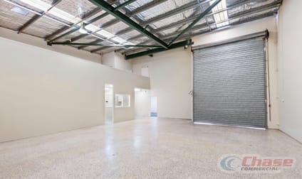 Click to view all images 2/60 Caswell Street East Brisbane QLD 4169 - Image 2