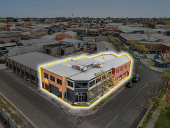 Click to view all images 29 Carinish Road Oakleigh South VIC 3167 - Image 1