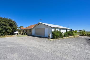 Click to view all images 1769 Neaves Road Bullsbrook WA 6084 - Image 2