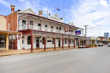 111 Green Street Lockhart NSW 2656 - Image 2