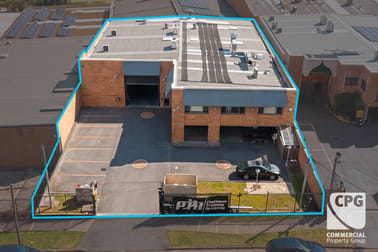 Click to view all images 22 Garema Circuit Kingsgrove NSW 2208 - Image 1