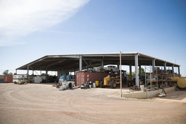 Click to view all images 16-18 Beard Cres Normanton QLD 4890 - Image 1