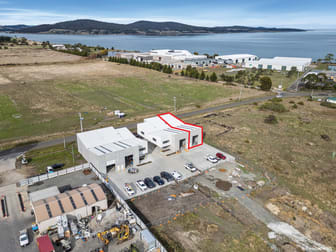 Click to view all images Unit 4/66 Droughty Point Road Rokeby TAS 7019 - Image 3