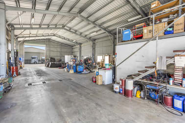 Click to view all images Whole of the property/198 Alma Street Rockhampton City QLD 4700 - Image 3