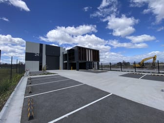 24 Reddish Close Epping VIC 3076 - Image 1