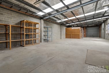 Click to view all images 1/11 Wise Avenue Seaford VIC 3198 - Image 3