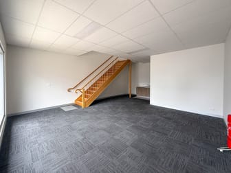 Click to view all images Unit 6/17-21 Barretta Road Ravenhall VIC 3023 - Image 3