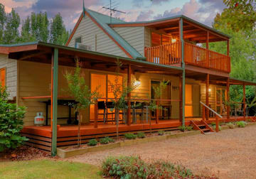 8 Elgin Rd Beechworth VIC 3747 - Image 2