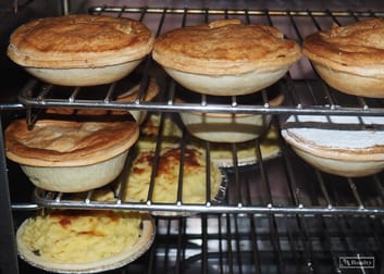 Click to view all images Innisfail QLD 4860 - Image 2